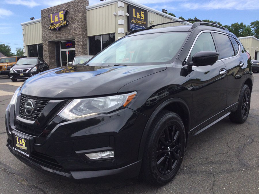 Used 2018 Nissan Rogue SV w/ Premium Package AWD/4WD image 1