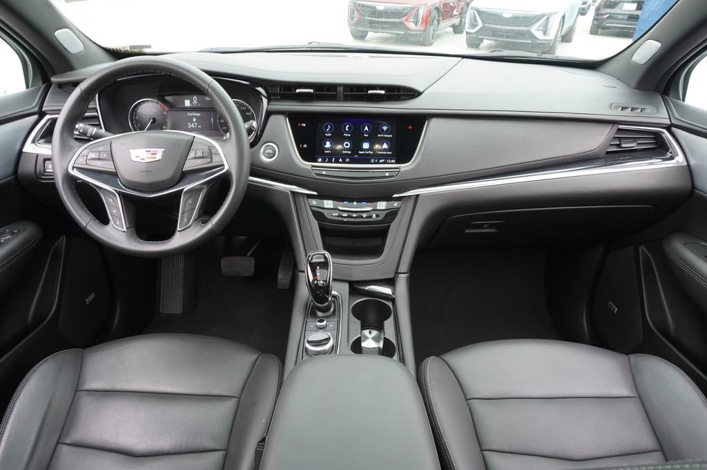 Certified 2025 Cadillac XT5 Premium Luxury image 11