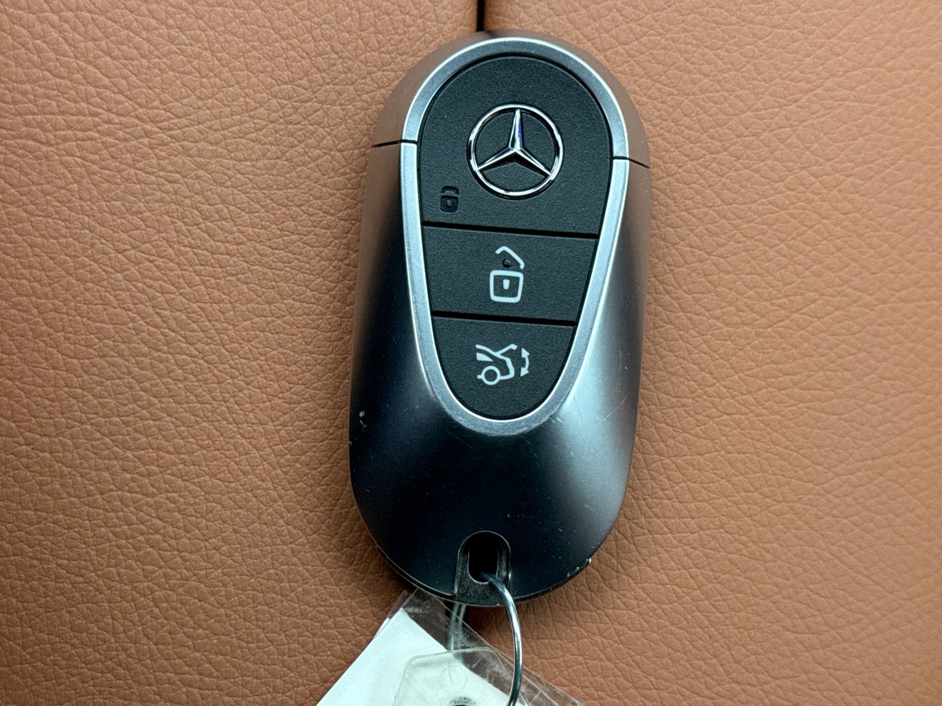 Used 2025 Mercedes-Benz C 300 4MATIC Sedan image 23