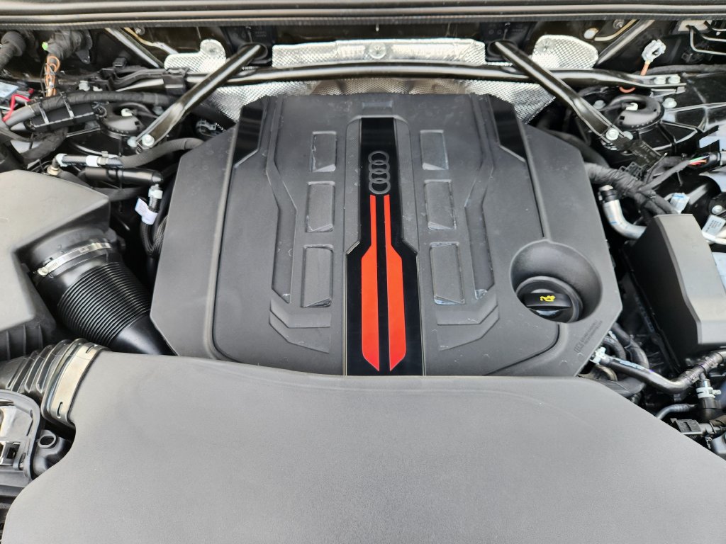 New 2026 Audi SQ5 Prestige AWD/4WD image 37