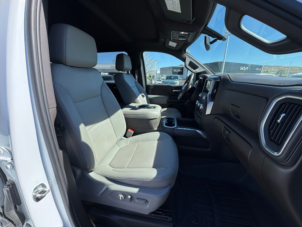 Used 2022 GMC Sierra 2500 SLT w/ SLT Convenience Package image 17