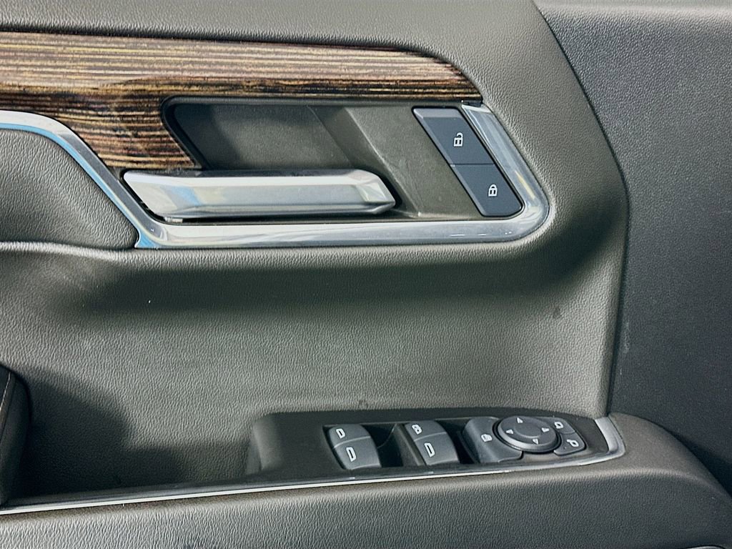 Used 2024 GMC Sierra 1500 Elevation image 17