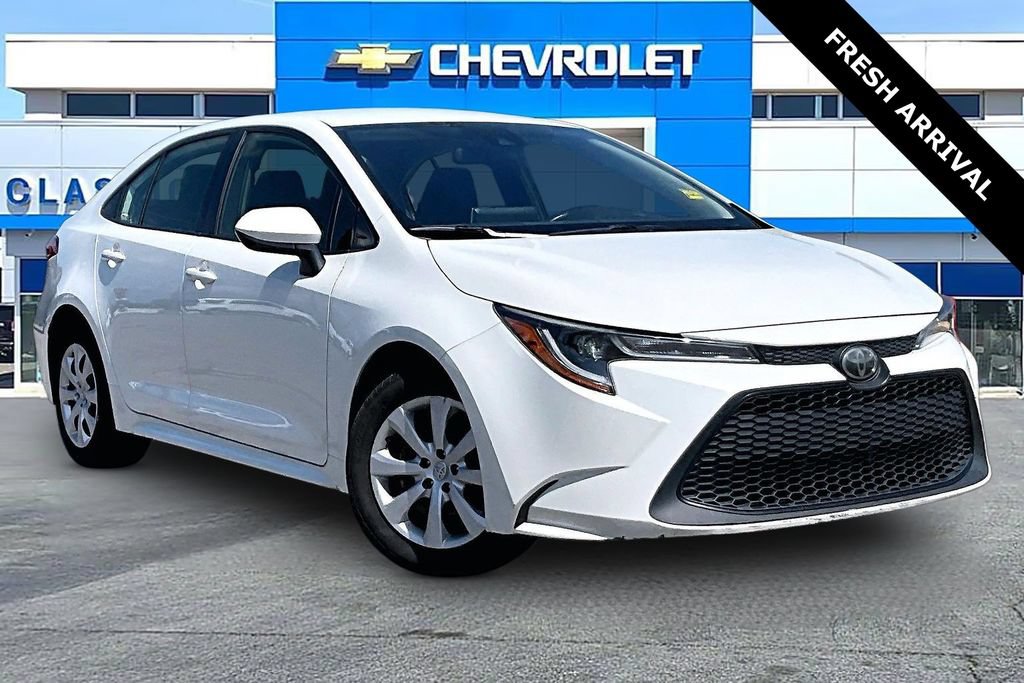 Used 2020 Toyota Corolla LE FWD image 1