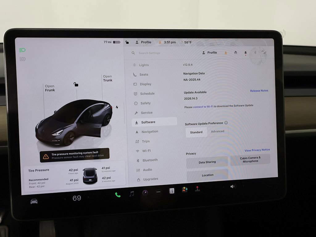 Used 2023 Tesla Model 3 Standard Range RWD image 46