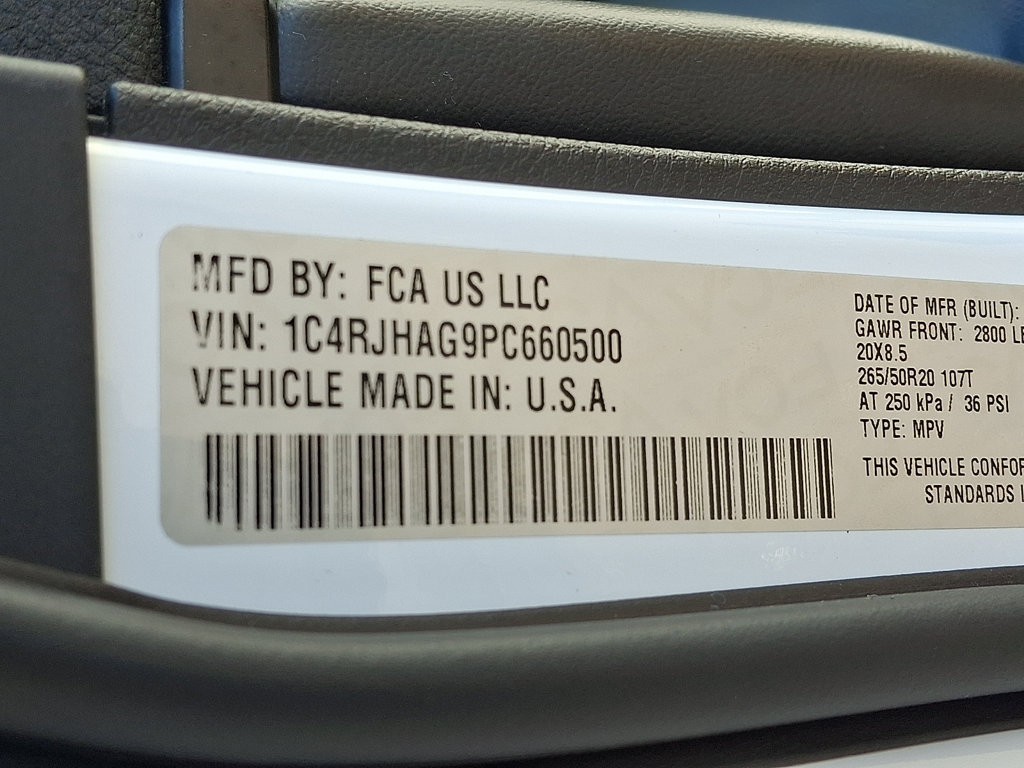 Used 2023 Jeep Grand Cherokee Altitude AWD/4WD image 28
