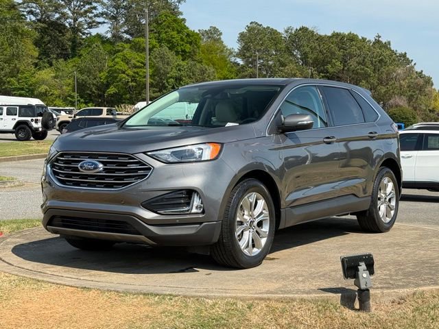 Used 2024 Ford Edge Titanium image 3