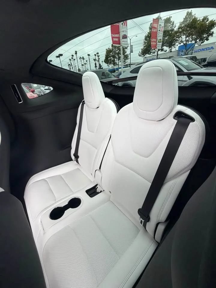 Used 2025 Tesla Model X AWD/4WD image 10
