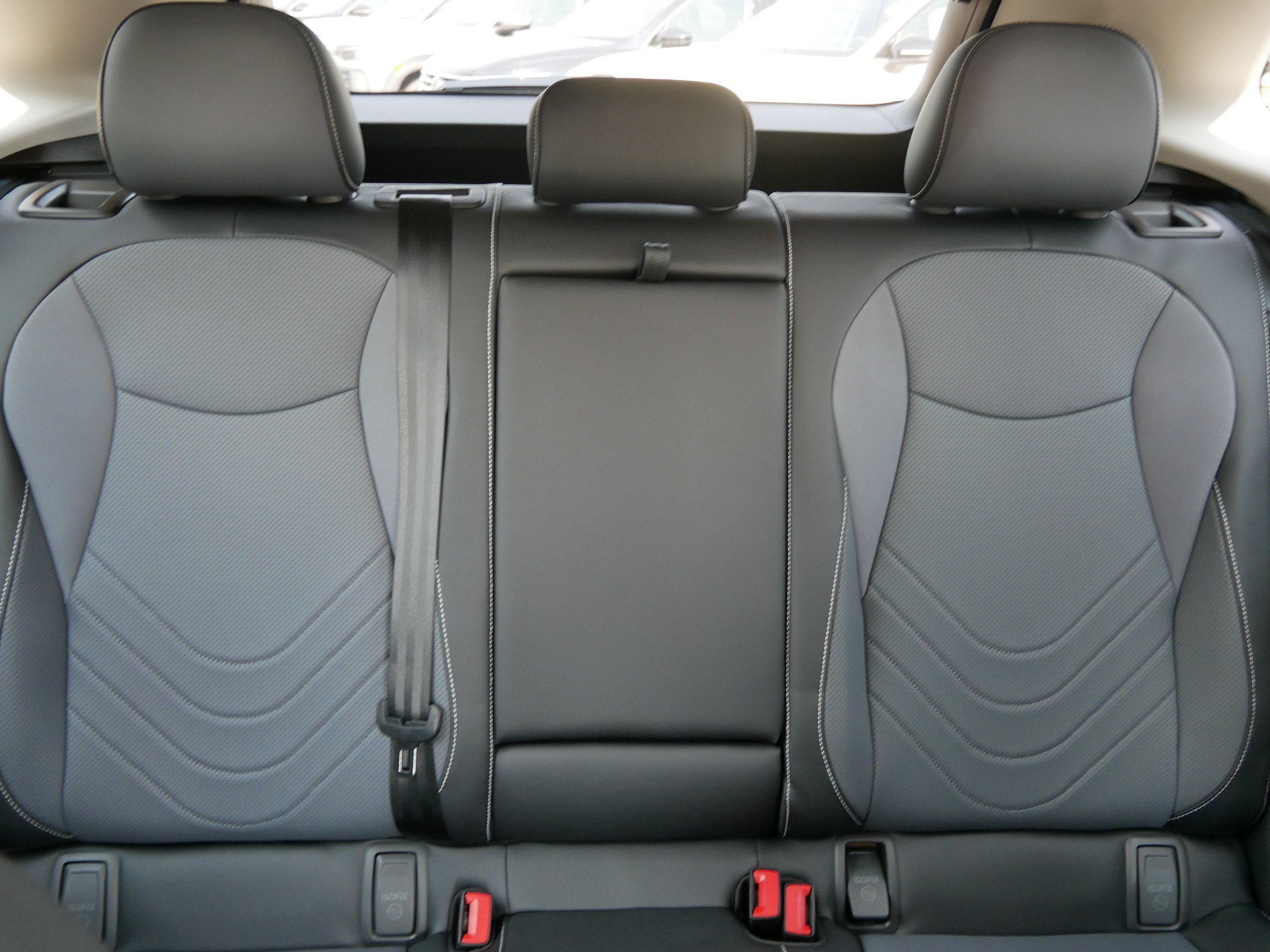 Certified 2025 Volkswagen Tiguan SE AWD/4WD image 13