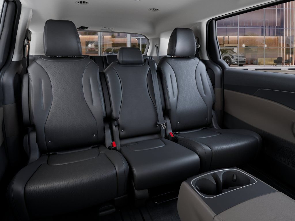 New 2027 Kia Carnival LXS FWD image 16