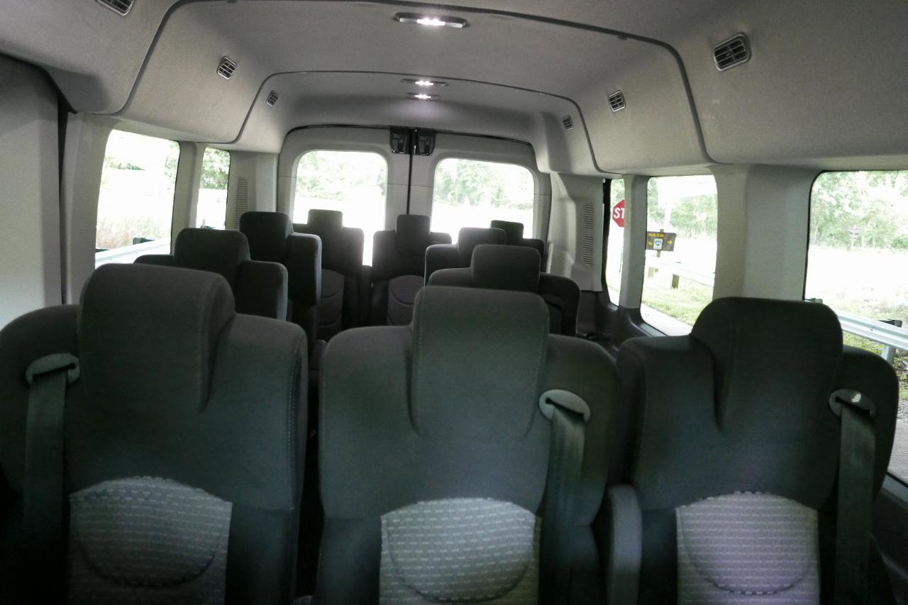 Used 2023 Ford Transit 350 XLT RWD image 21