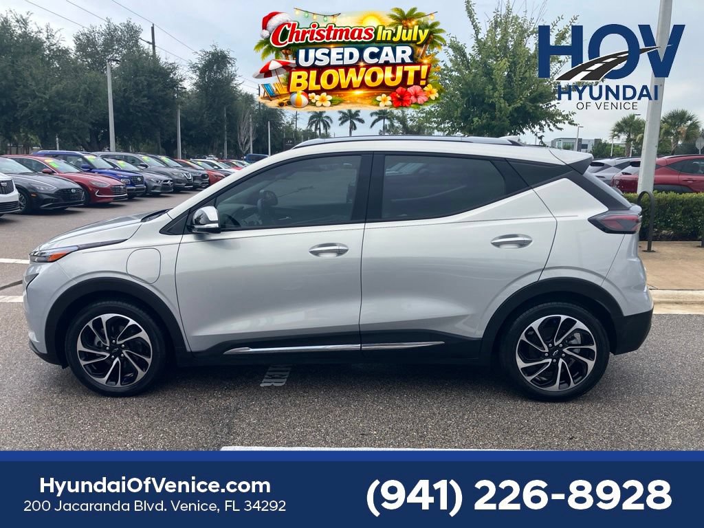 Used 2023 Chevrolet Bolt EUV Premier w/ Sun & Sound Package FWD image 30
