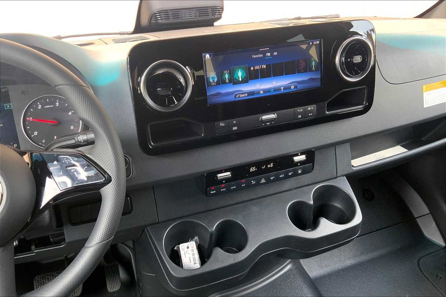 New 2025 Mercedes-Benz Sprinter 2500 image 23