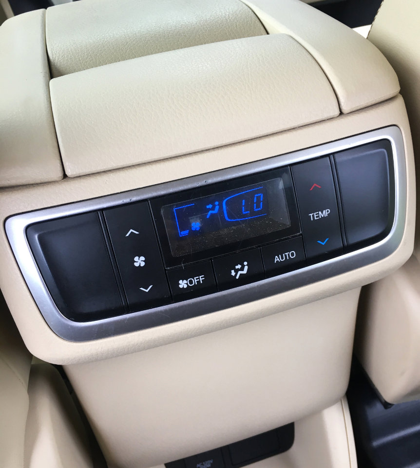 Used 2017 Toyota Highlander XLE image 21