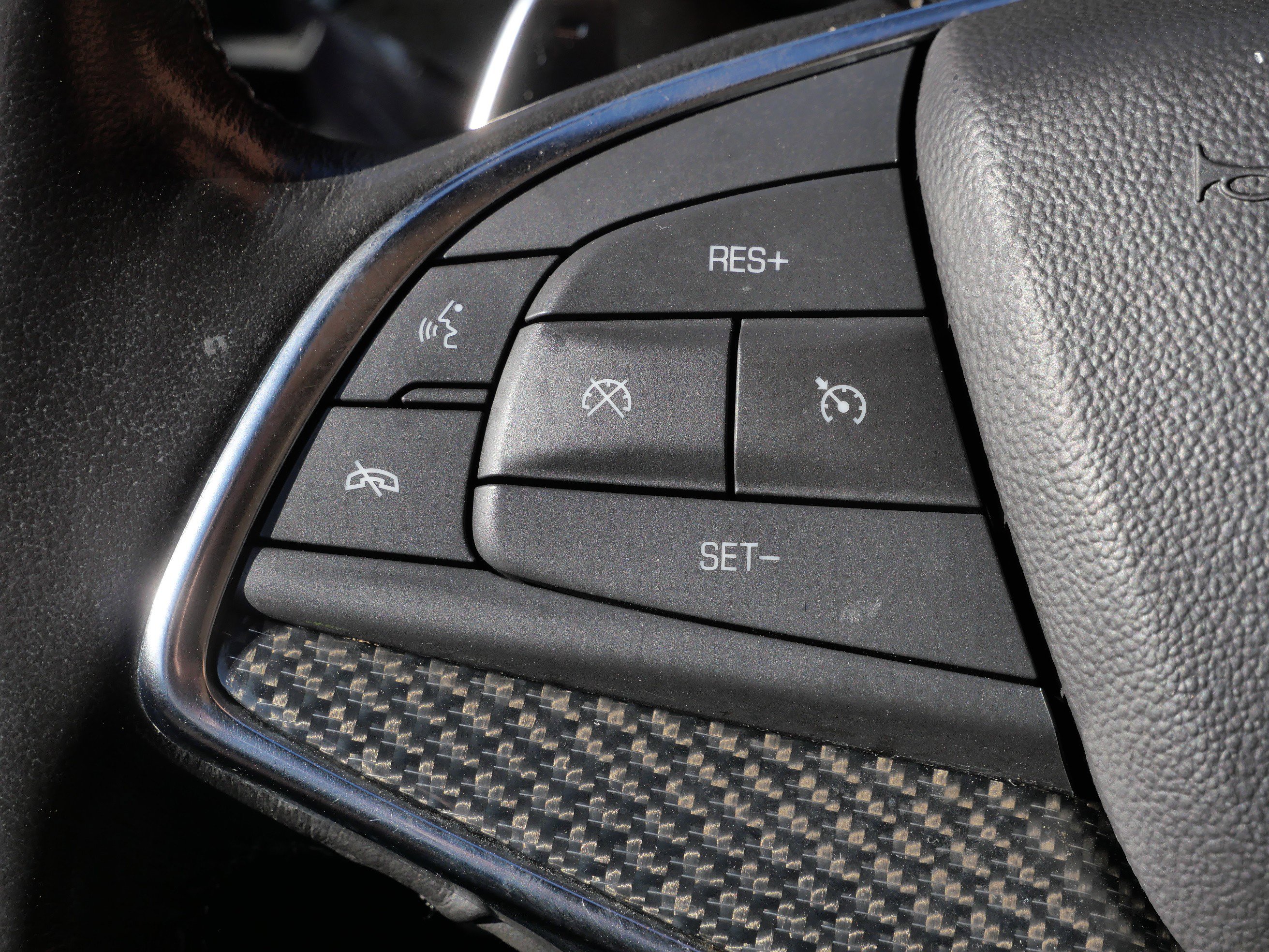 Used 2022 Cadillac XT5 Sportv w/ LPO, Floor Liner Package image 24