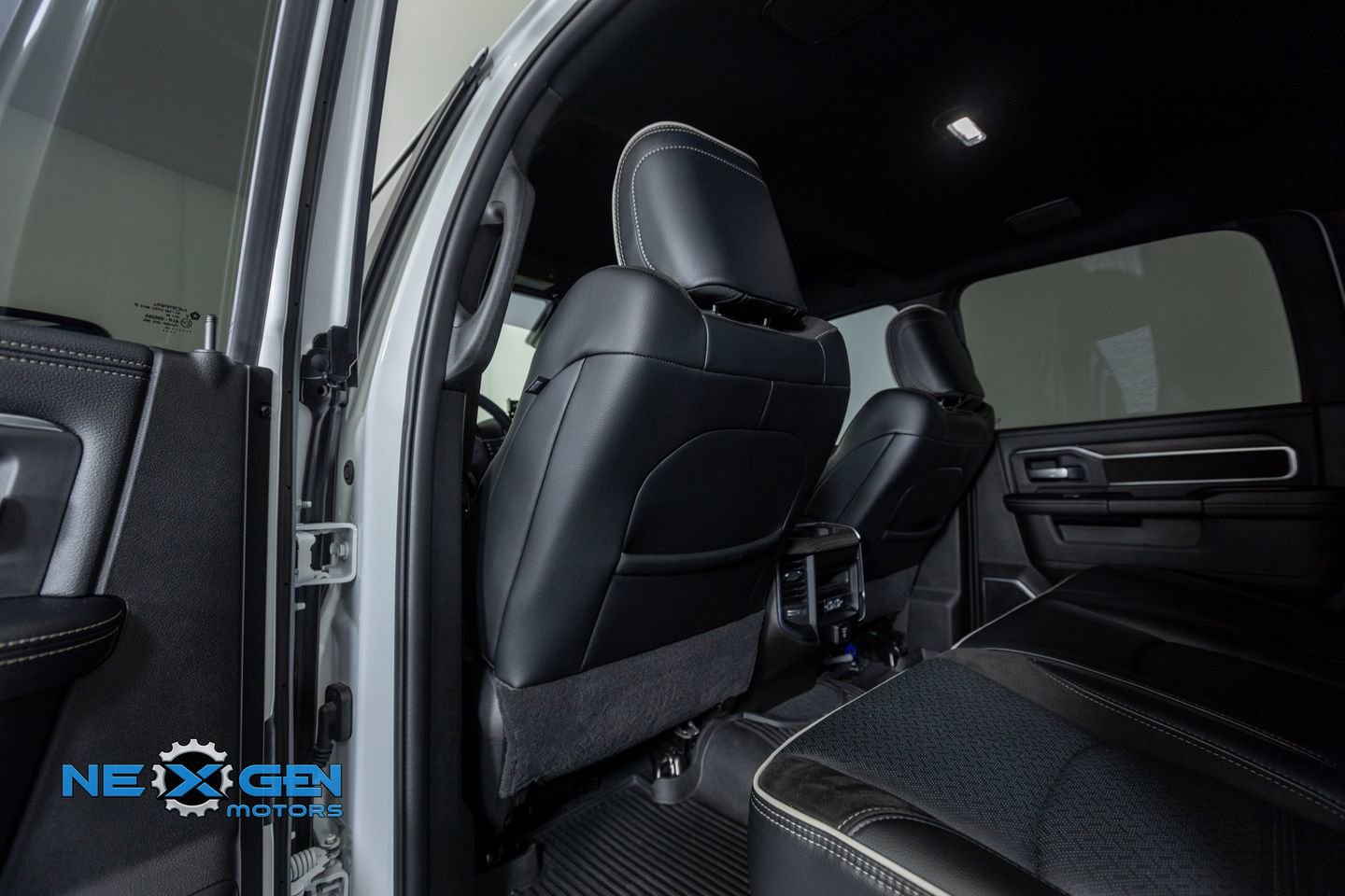 Used 2025 RAM 3500 Laramie w/ Night Edition image 23