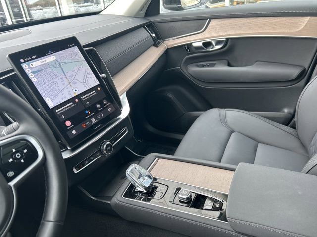 Certified 2025 Volvo XC90 B5 Plus image 19