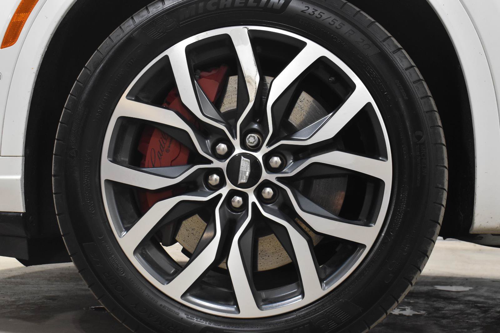 Certified 2025 Cadillac XT6 Sport w/ Technology Package AWD/4WD image 34