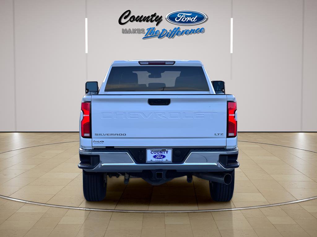 Used 2024 Chevrolet Silverado 2500 LTZ image 11