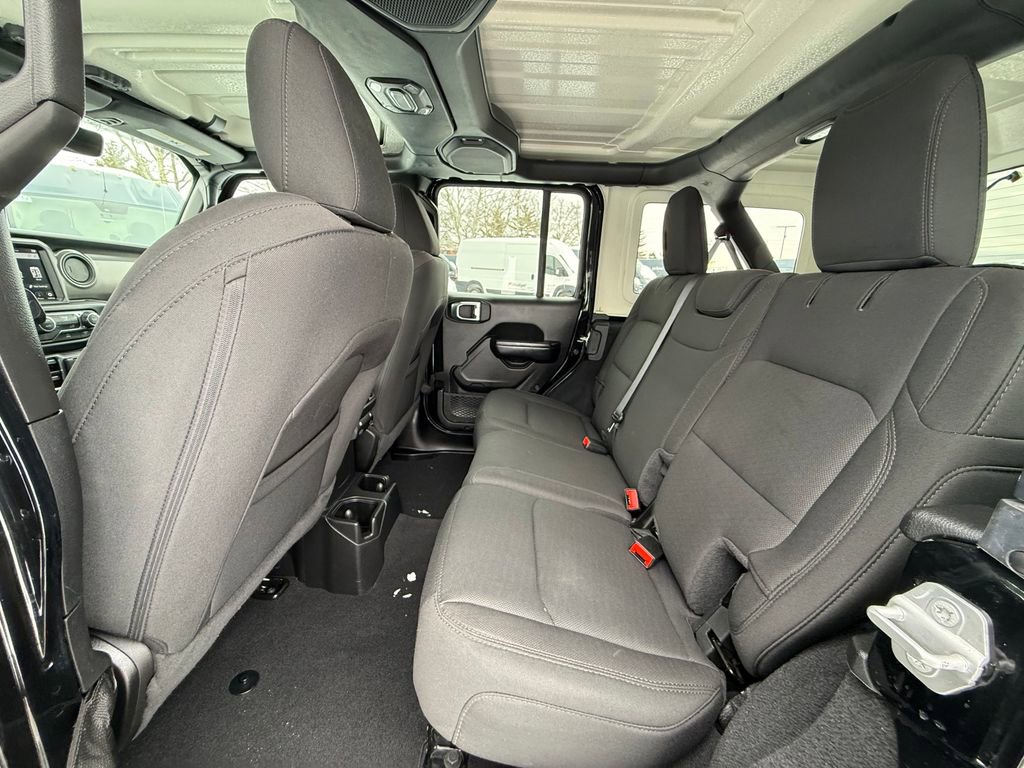 Used 2021 Jeep Wrangler Unlimited Sport image 17