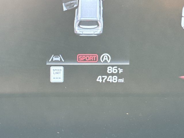 Used 2025 Kia Soul LX w/ LX Technology Package FWD image 34