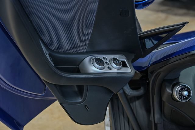 Used 2013 McLaren MP4-12C Spider RWD image 22