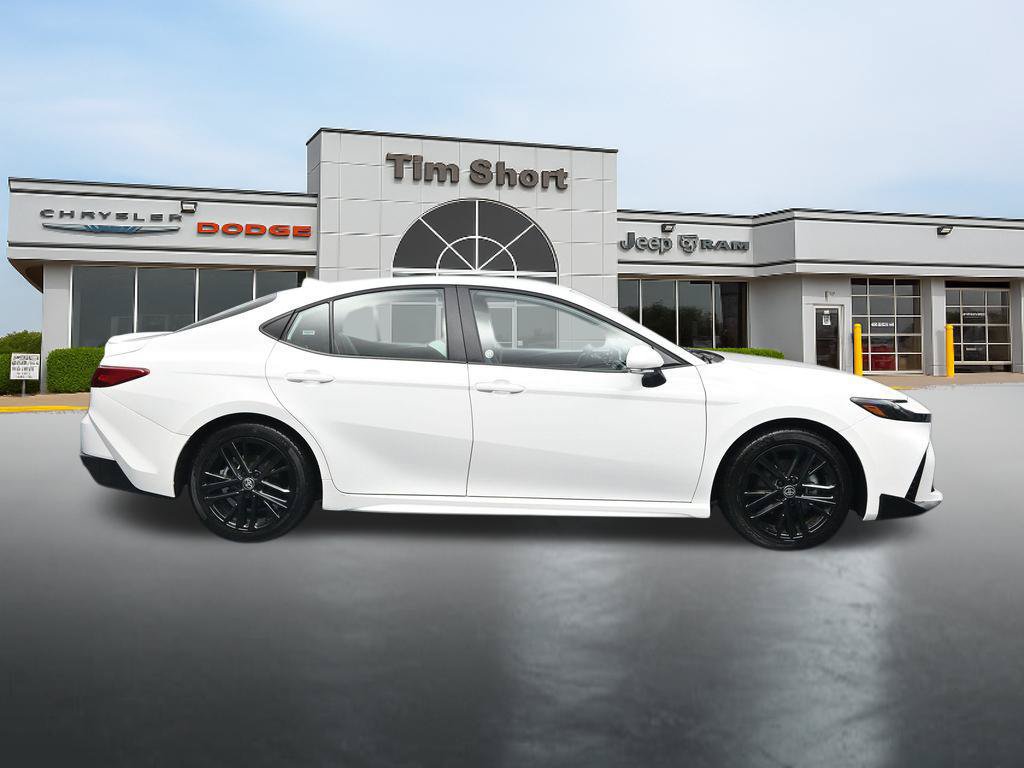 Used 2026 Toyota Camry SE FWD image 6