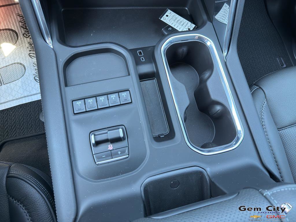 New 2025 GMC Sierra 2500 Denali w/ Denali Reserve Package image 20