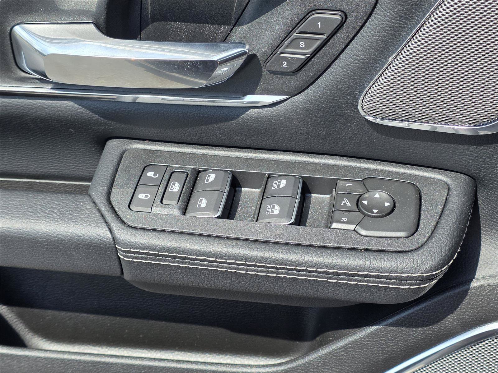New 2026 RAM 1500 Laramie w/ Night Edition AWD/4WD image 28