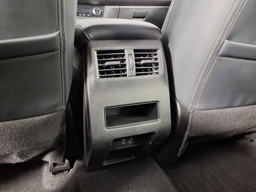 Used 2024 Mitsubishi Outlander SE Black Edition image 13