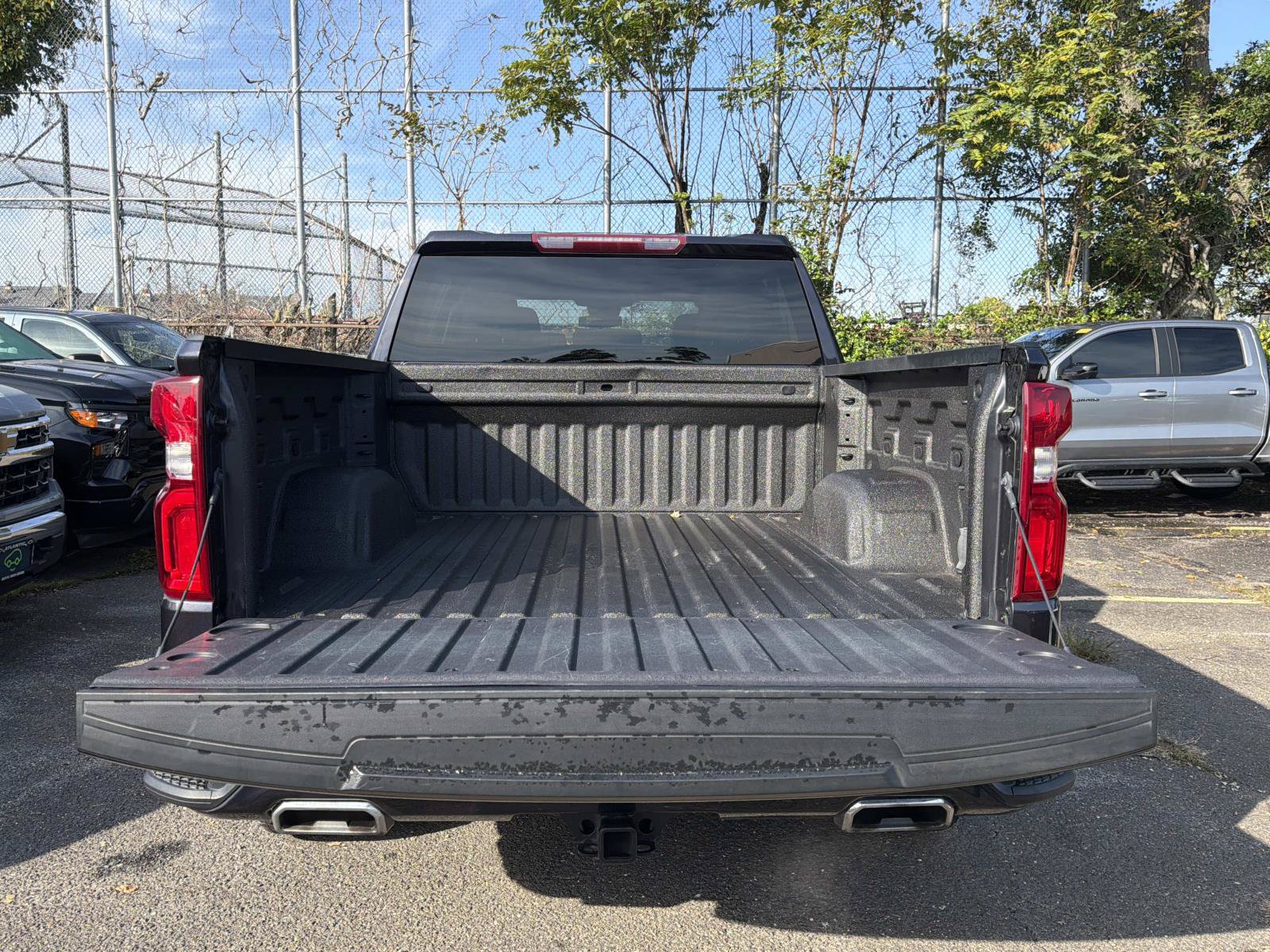 Used 2023 Chevrolet Silverado 1500 RST w/ Z71 Off-Road Package AWD/4WD image 15