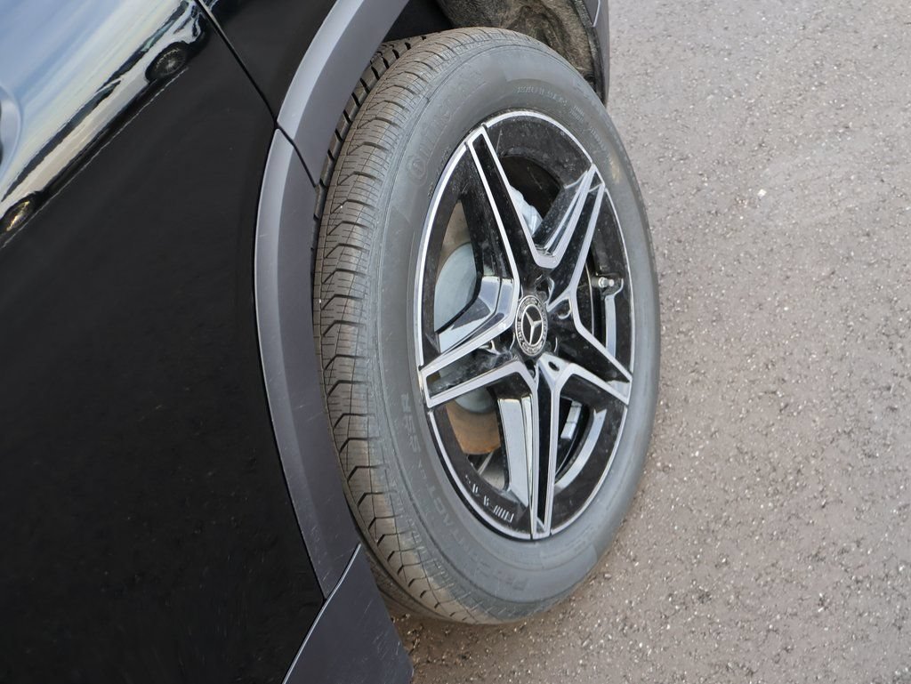 New 2026 Mercedes-Benz GLB 250 4MATIC image 40