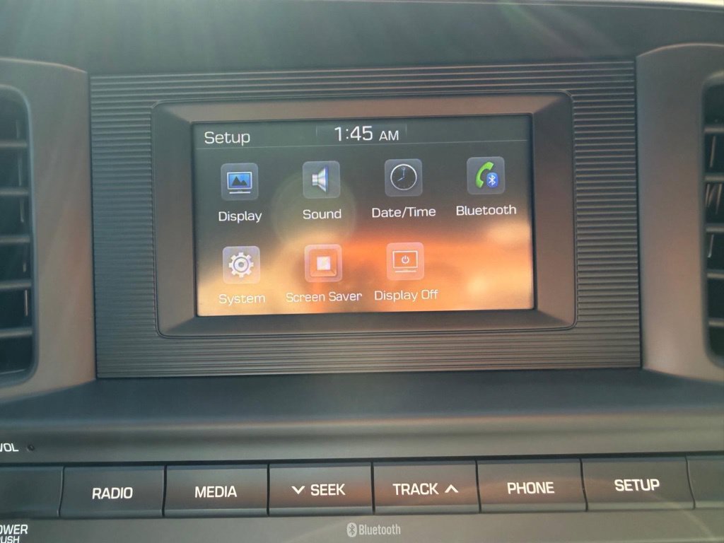 Used 2020 Hyundai Elantra SE FWD image 40