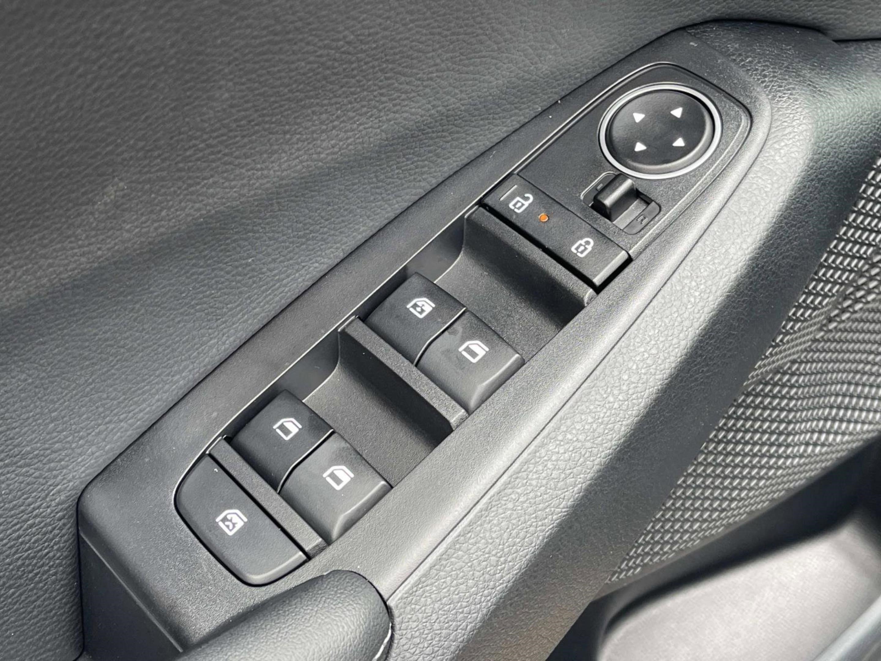 New 2026 Kia Seltos S image 21