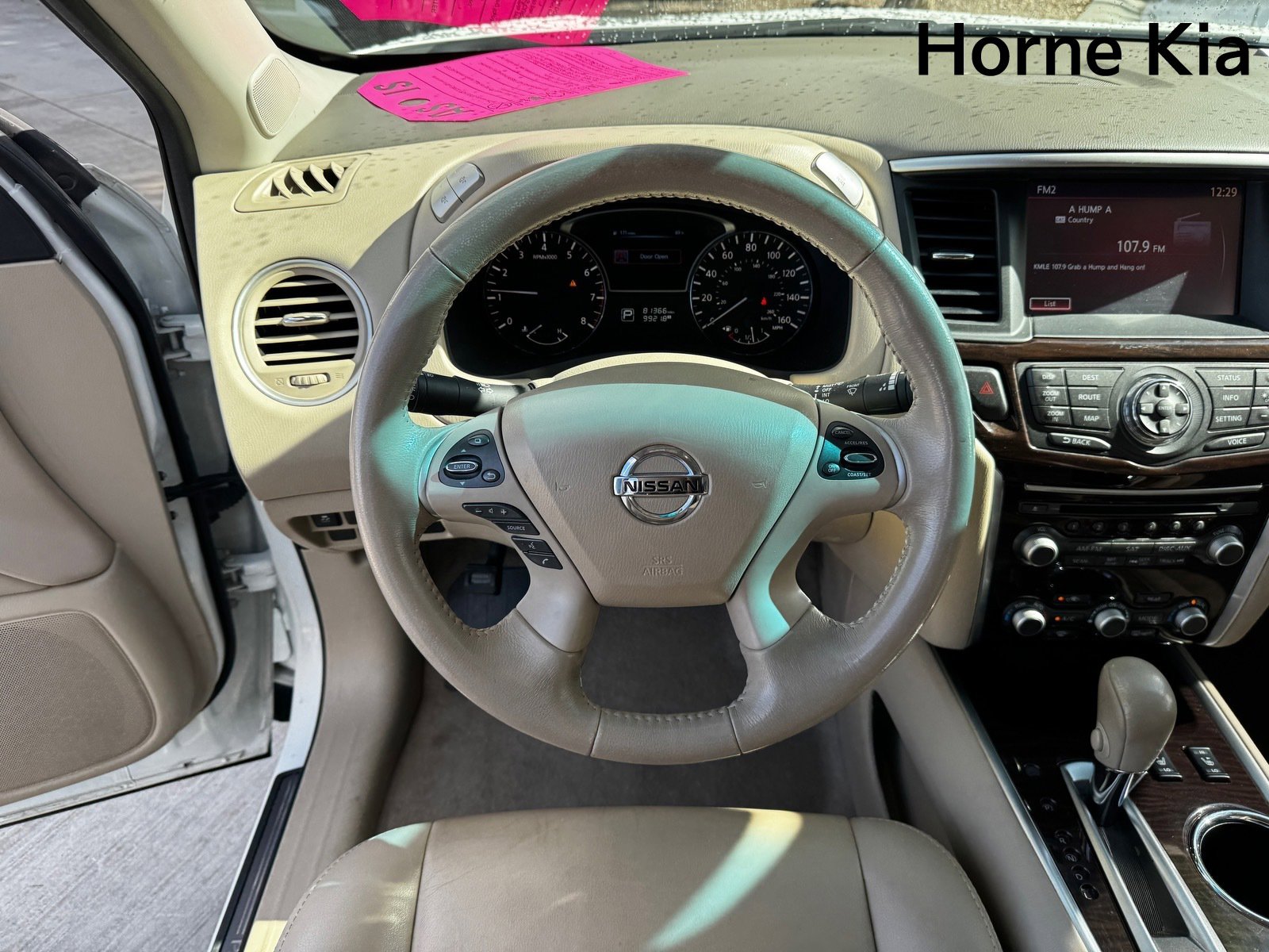 Used 2014 Nissan Pathfinder SL w/ SL Tech Package image 17