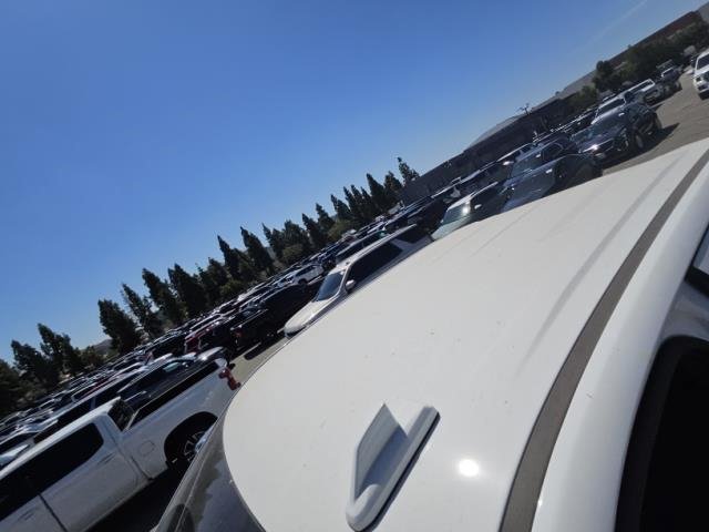 Used 2024 GMC Sierra 2500 SLT w/ SLT Premium Package AWD/4WD image 8