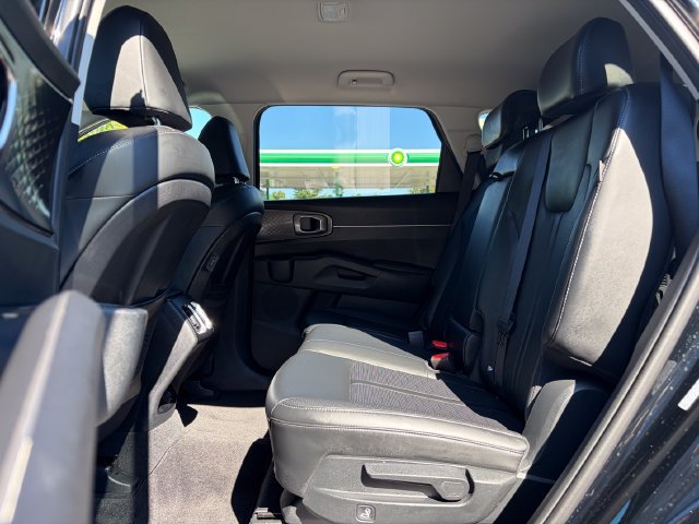 Certified 2025 Kia Sorento S AWD/4WD image 20