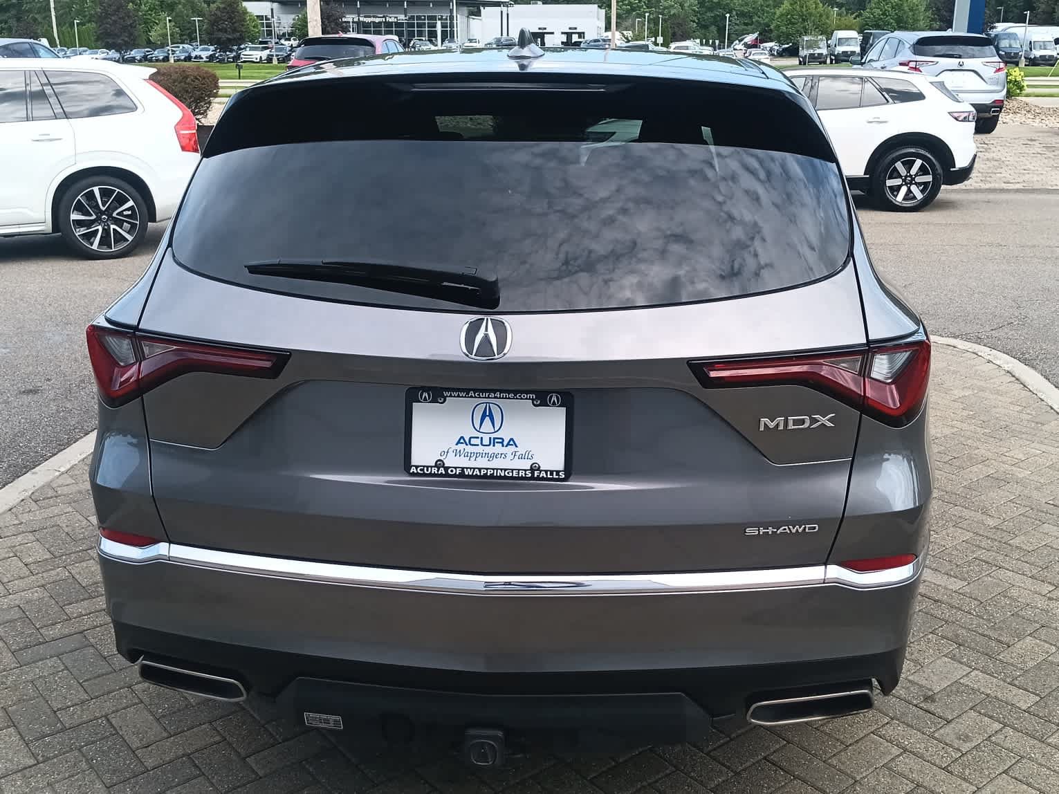 Used 2025 Acura MDX SH-AWD image 4