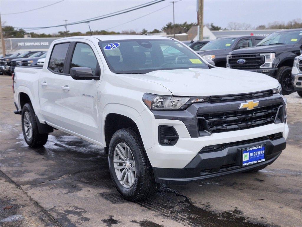 Used 2024 Chevrolet Colorado LT w/ LT Convenience Package II image 7