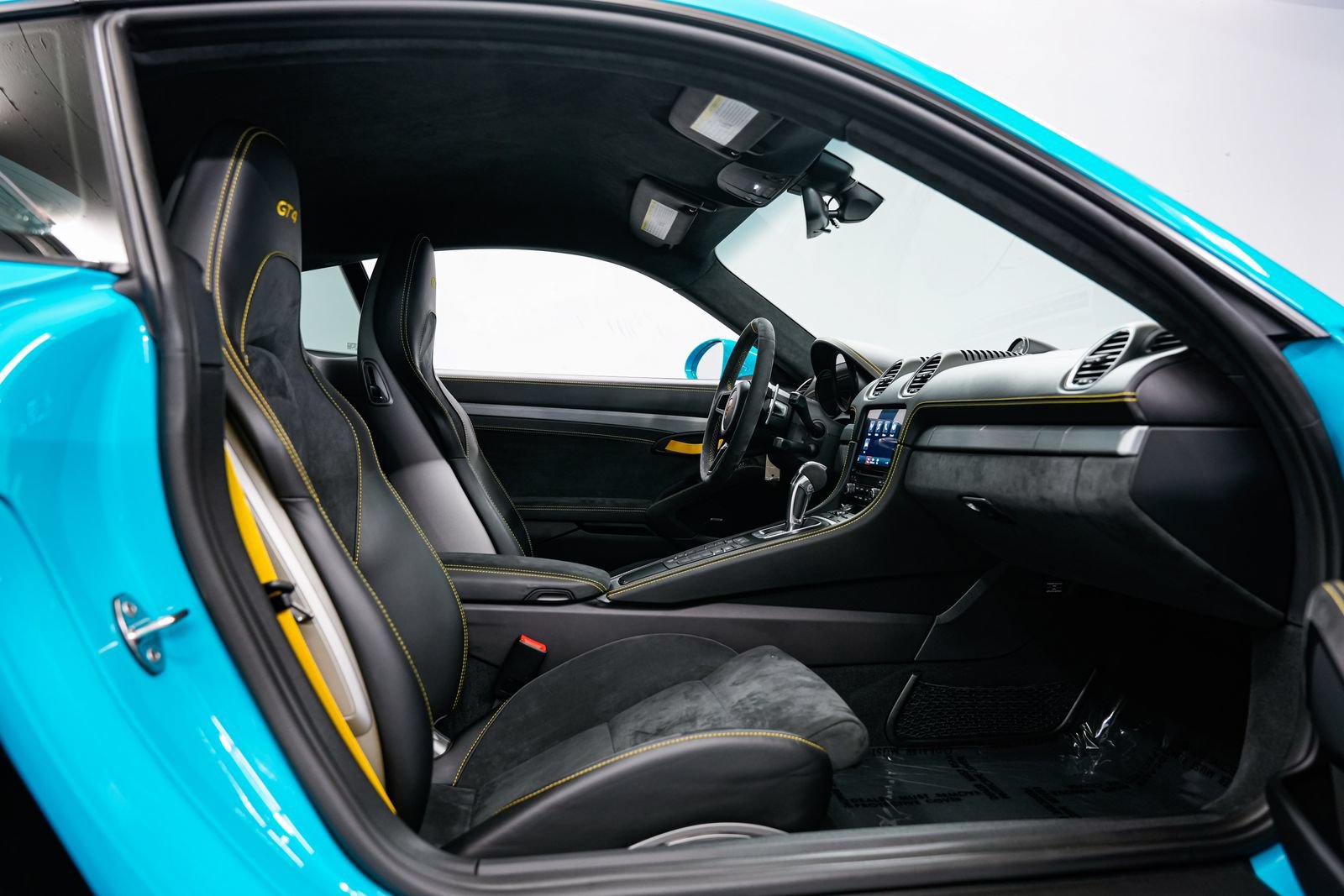 Used 2021 Porsche 718 Cayman GT4 RWD image 24