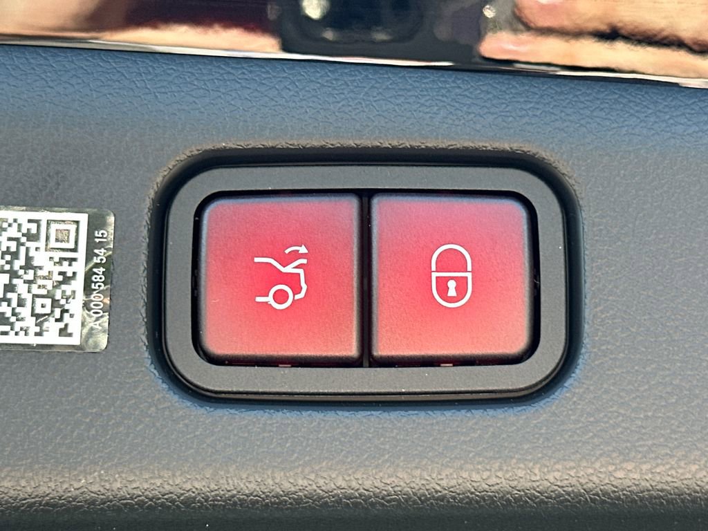 New 2026 Mercedes-Benz E 450 4MATIC Sedan image 21