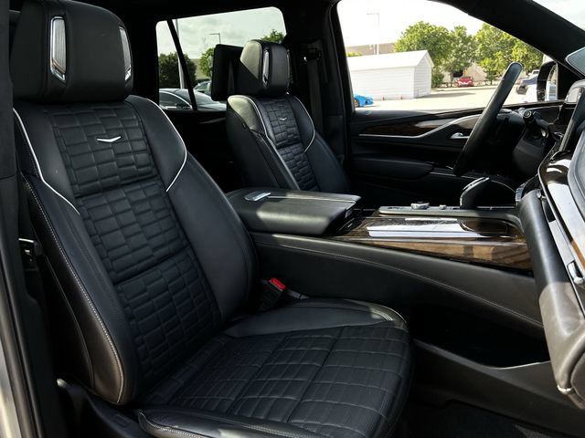 Used 2024 Cadillac Escalade Sport Platinum AWD/4WD image 31