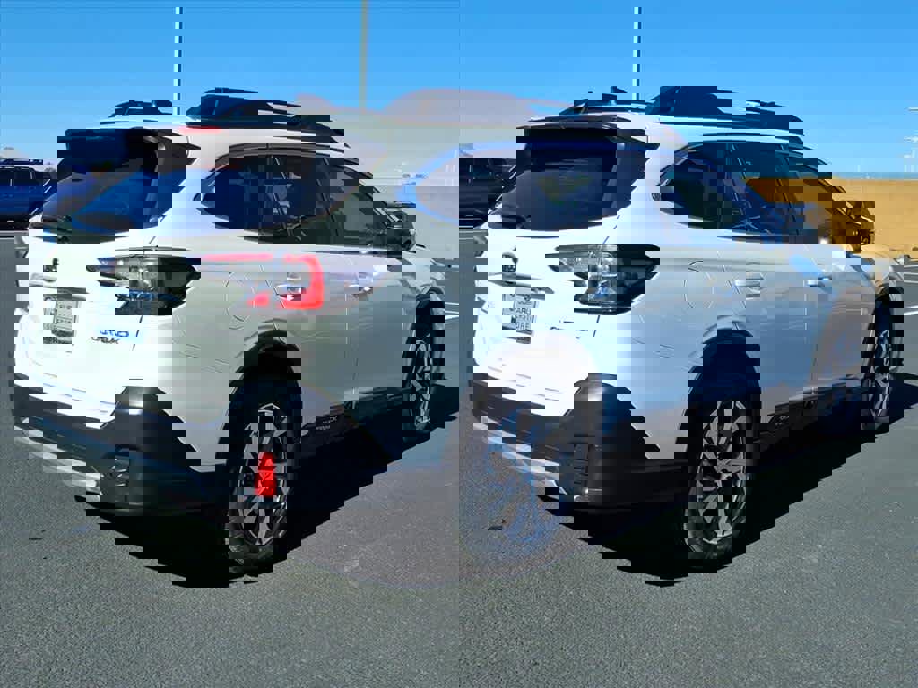 Certified 2022 Subaru Outback Limited image 7