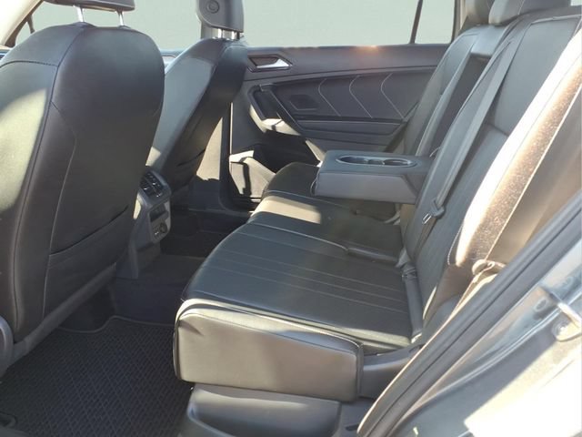 Used 2024 Volkswagen Tiguan SE AWD/4WD image 20
