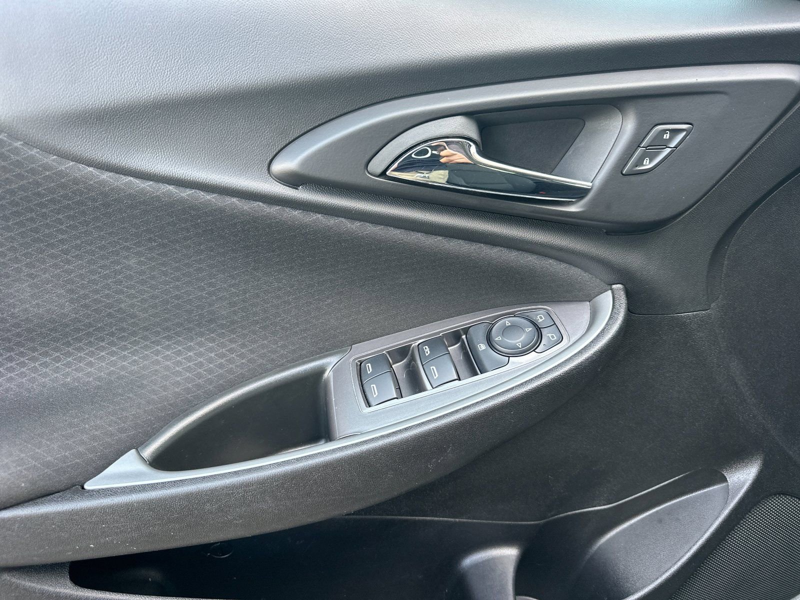 Used 2024 Chevrolet Malibu LT image 10