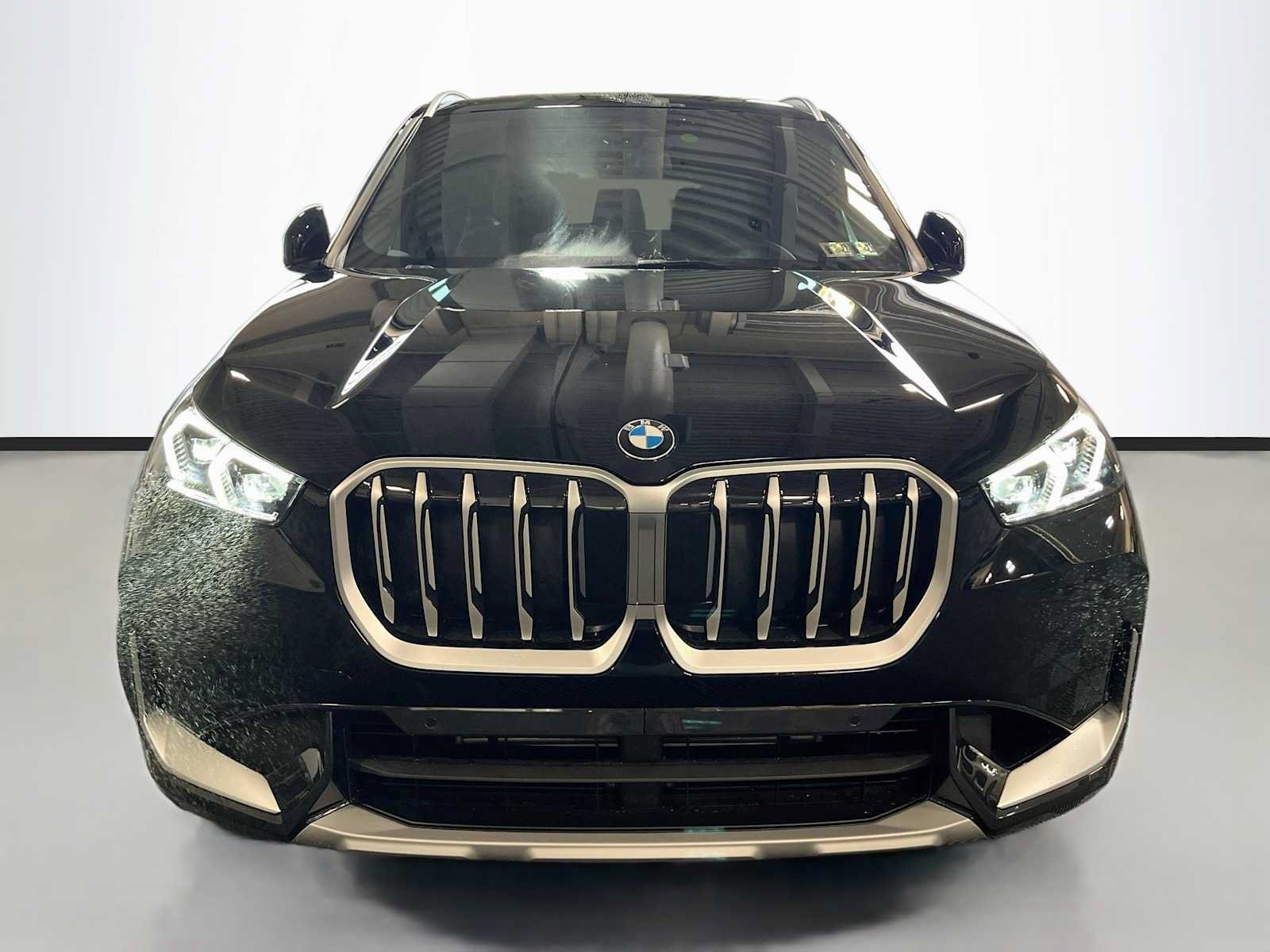 New 2027 BMW X1 xDrive28i AWD/4WD image 2