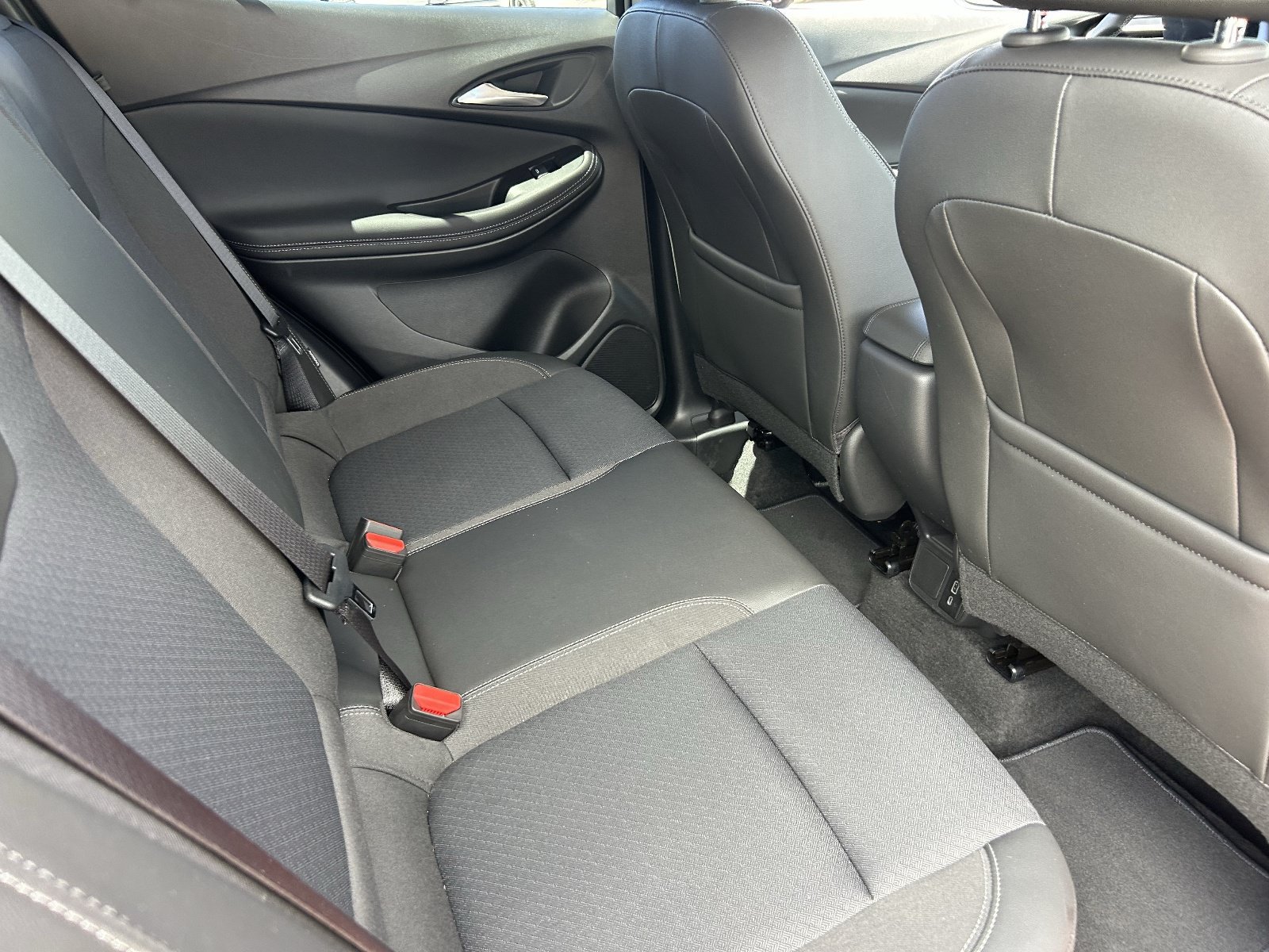 Certified 2024 Buick Encore GX Preferred FWD image 14