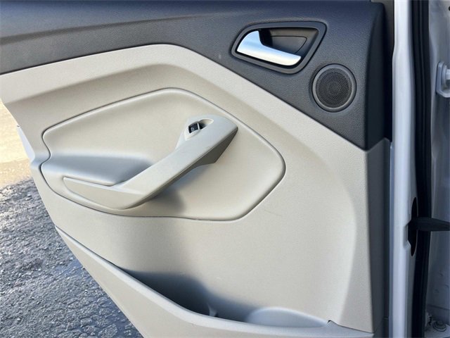 Used 2017 Ford Escape Titanium image 19