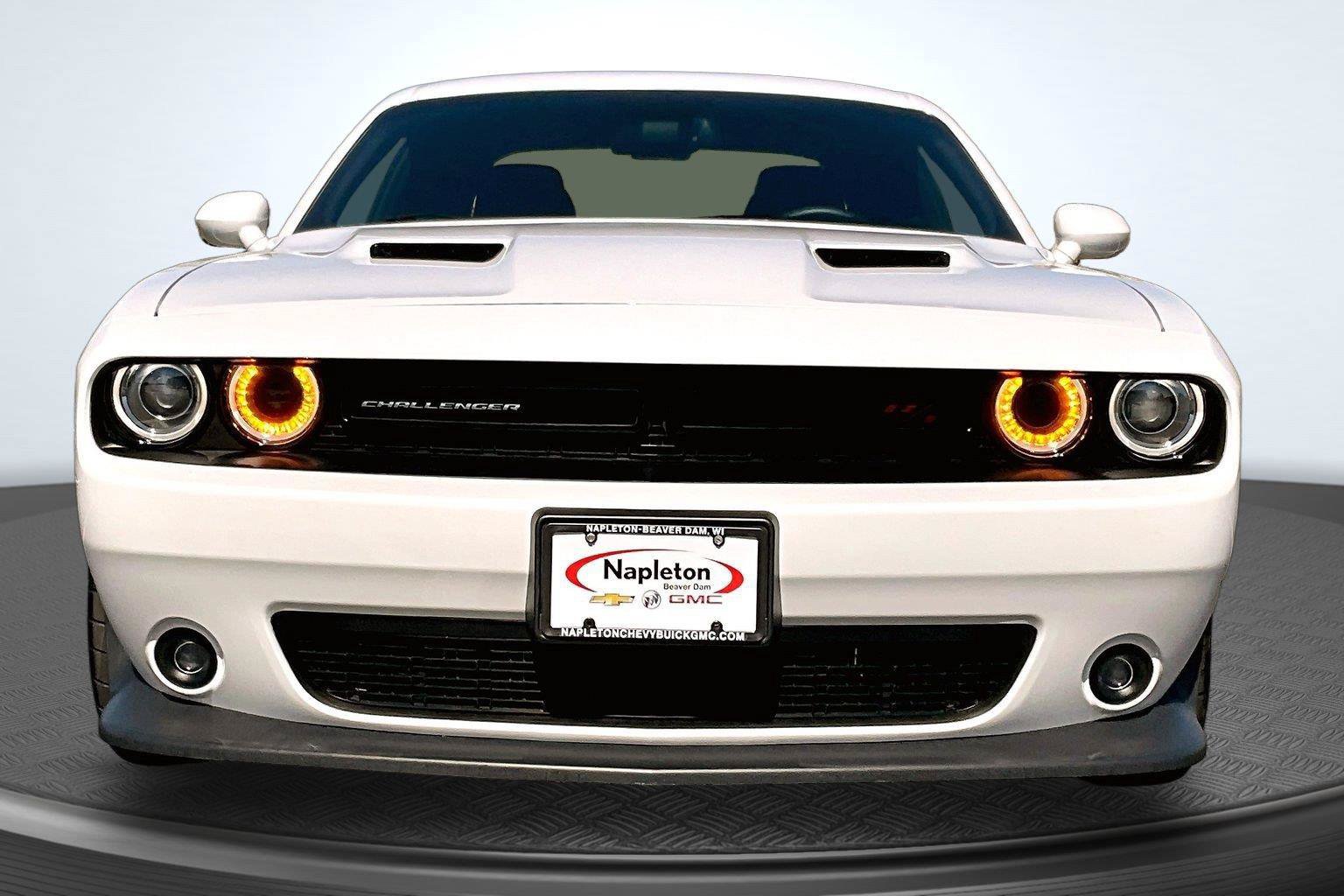 Used 2016 Dodge Challenger R/T Scat Pack RWD image 3