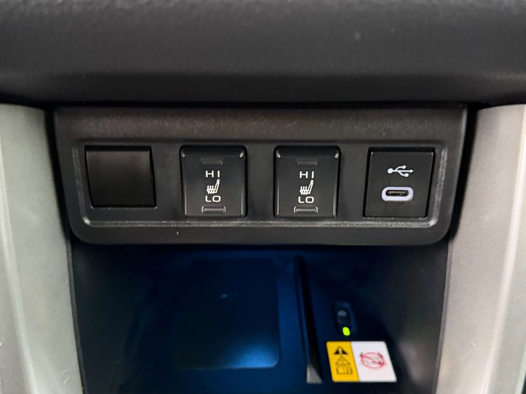 Certified 2023 Toyota Corolla Cross XLE image 26