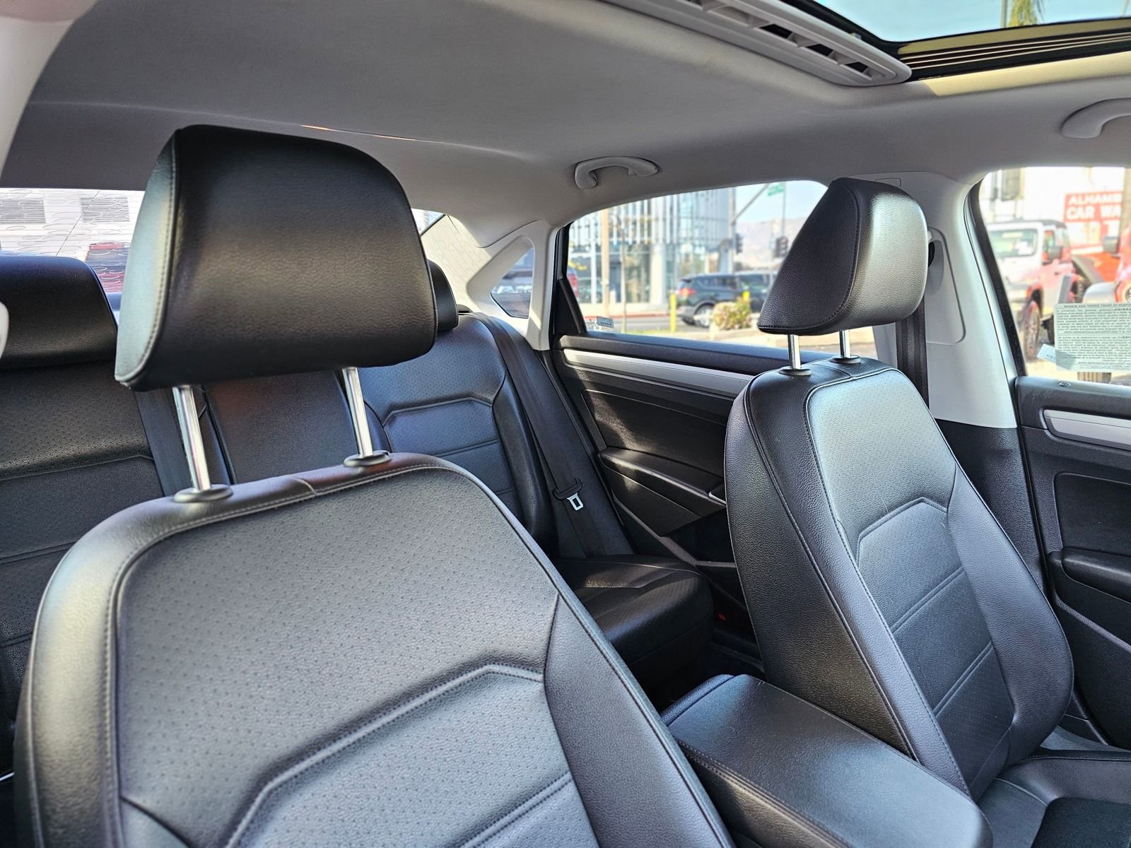 Used 2019 Volkswagen Passat 2.0T Wolfsburg w/ Wheels & Sunroof Package FWD image 26